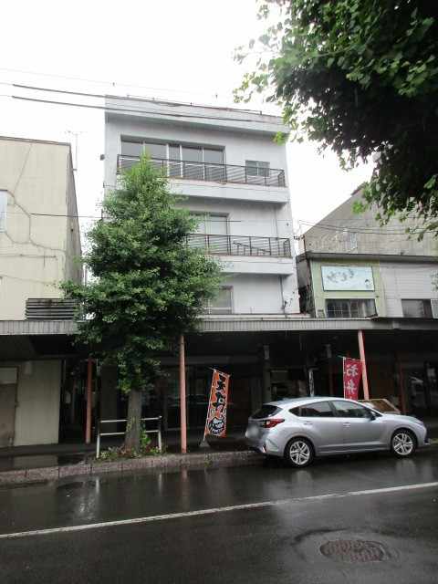 事業用ビル一棟：滝川市栄町2丁目